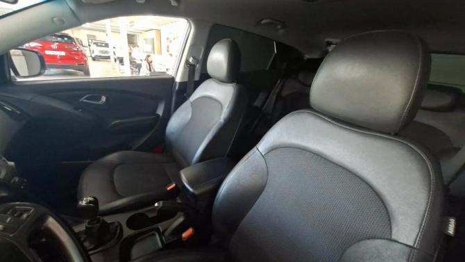 Hyundai ix35 I Рестайлинг с пробегом 2015 года, цена 1 248 000 рублей, 231000 км, внедорожник, Автокод Объявления