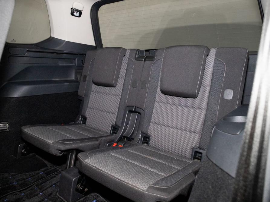 Volkswagen Touran II Иркутск  - изображение 8
