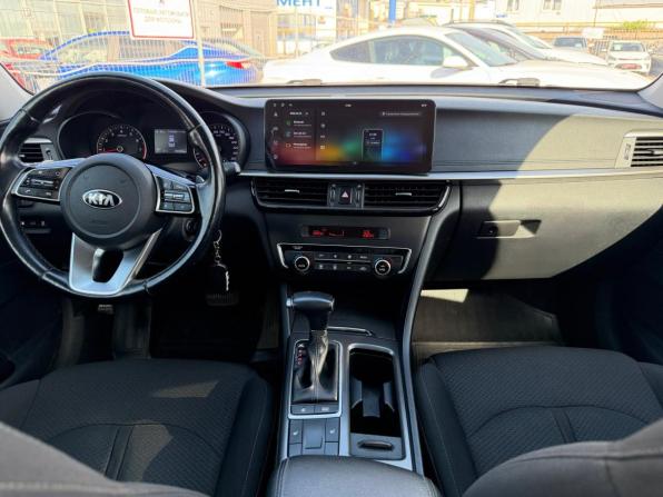 Kia Optima IV Рестайлинг с пробегом 2018 года, цена 1 850 000 рублей, 130417 км, седан, Автокод Объявления