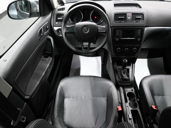 Skoda Yeti I Рестайлинг с пробегом 2017 года, цена 1 645 000 рублей, 77068 км, внедорожник, Автокод Объявления
