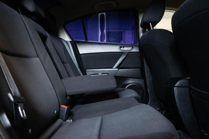 Mazda 3 II (BL) Рестайлинг с пробегом 2011 года, цена 999 000 рублей, 215566 км, седан, Автокод Объявления