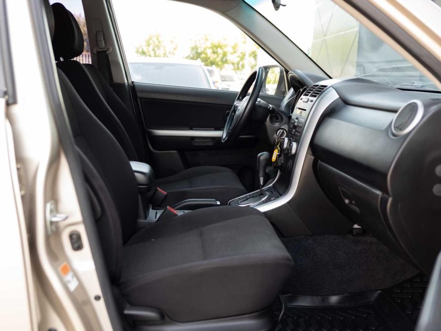 Suzuki Grand Vitara II Рестайлинг Новосибирск  - изображение 19