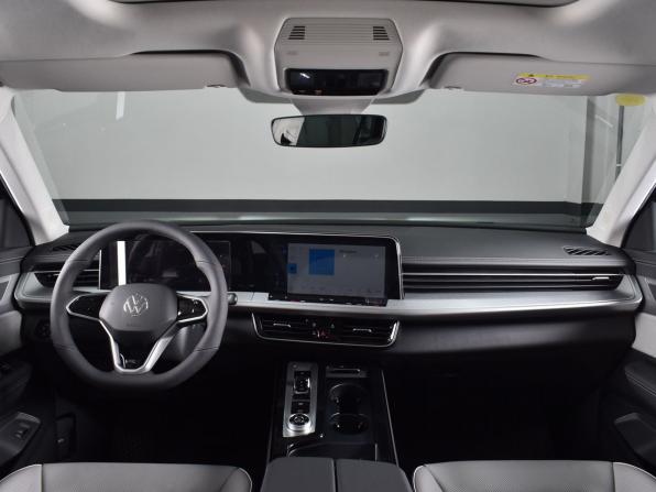 Volkswagen Tavendor I с пробегом 2026 года, цена 5 400 995 рублей, 42 км, внедорожник, Автокод Объявления