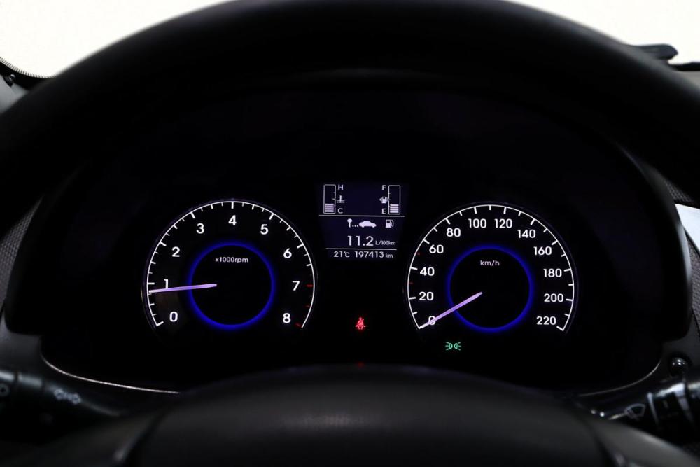Hyundai Solaris I Рестайлинг Сургут  - изображение 19