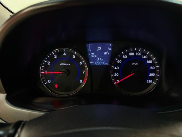 Hyundai Solaris I с пробегом 2012 года, цена 829 000 рублей, 189045 км, хэтчбек, Автокод Объявления