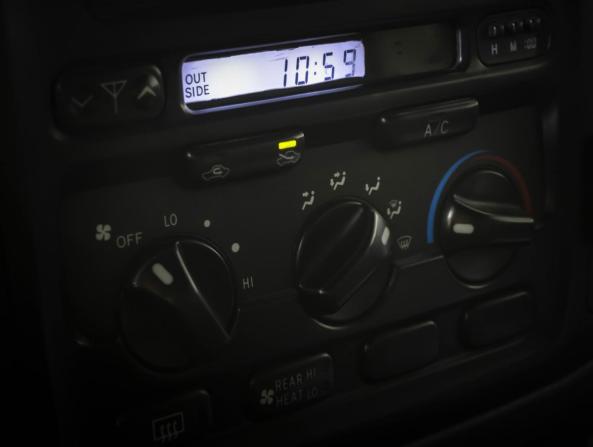 Toyota Land Cruiser 100 Series с пробегом 2001 года, цена 1 500 000 рублей, 427000 км, внедорожник, Автокод Объявления