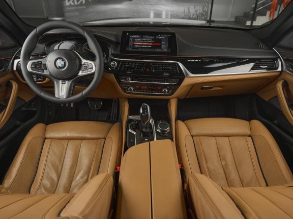 BMW 5 серии VII (G30/G31/G38) с пробегом 2017 года, цена 3 699 000 рублей, 148900 км, седан, Автокод Объявления