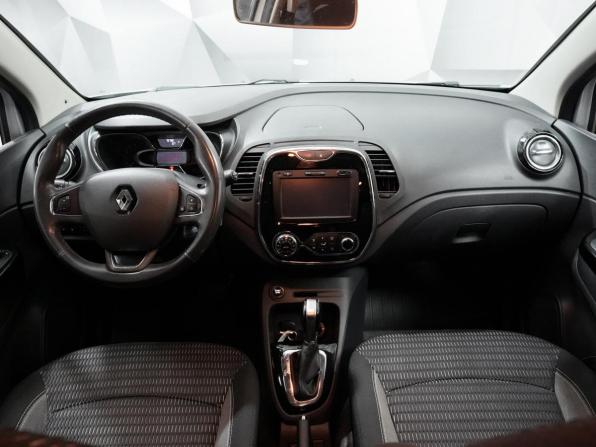 Renault Kaptur I с пробегом 2017 года, цена 1 582 000 рублей, 75797 км, внедорожник, Автокод Объявления