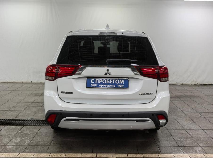 Mitsubishi Outlander III Рестайлинг 3 Санкт-Петербург  - изображение 6