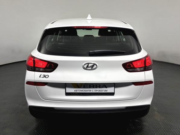 Hyundai i30 III Рестайлинг 2 с пробегом 2022 года, цена 1 980 000 рублей, 83000 км, универсал, Автокод Объявления