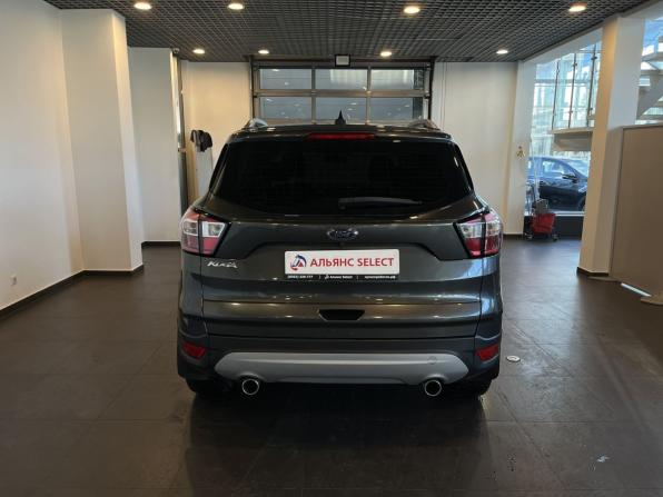 Ford Kuga II Рестайлинг с пробегом 2018 года, цена 1 650 000 рублей, 76500 км, внедорожник, Автокод Объявления
