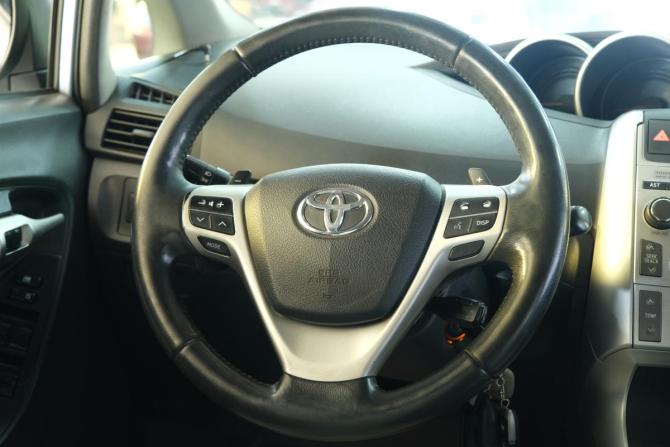 Toyota Verso I с пробегом 2011 года, цена 1 199 000 рублей, 226000 км, компактвэн, Автокод Объявления
