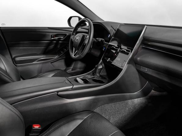 Toyota Avalon V Рестайлинг с пробегом 2023 года, цена 3 187 000 рублей, 7850 км, седан, Автокод Объявления