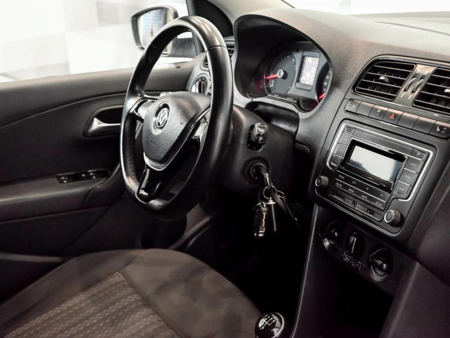 Volkswagen Polo V Рестайлинг Екатеринбург  - изображение 11