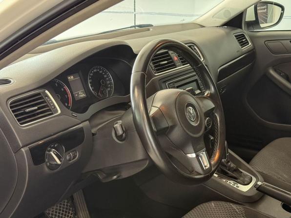 Volkswagen Jetta VI с пробегом 2013 года, цена 1 175 000 рублей, 174669 км, седан, Автокод Объявления