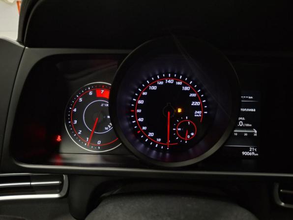 Hyundai Elantra VII (CN7) с пробегом 2021 года, цена 2 010 000 рублей, 90068 км, седан, Автокод Объявления
