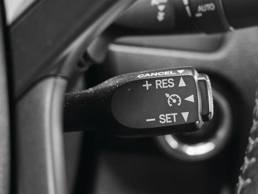 Toyota Camry VII (XV50) Рестайлинг Екатеринбург  - изображение 15