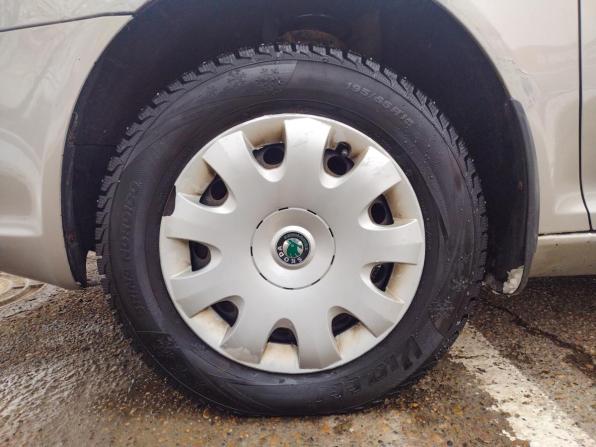 Skoda Octavia II (A5) Рестайлинг с пробегом 2011 года, цена 630 000 рублей, 229972 км, лифтбек, Автокод Объявления