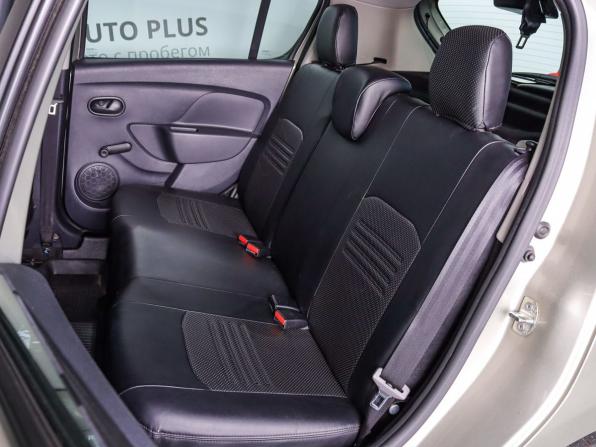 Renault Sandero II с пробегом 2018 года, цена 940 000 рублей, 58355 км, хэтчбек, Автокод Объявления