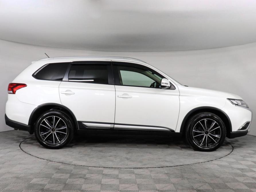 Mitsubishi Outlander III Рестайлинг 2 Химки  - изображение 4