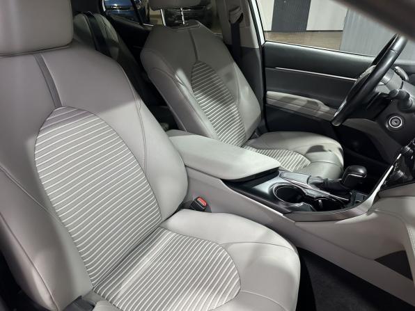 Toyota Camry VIII (XV70) Рестайлинг с пробегом 2020 года, цена 2 889 900 рублей, 50000 км, седан, Автокод Объявления