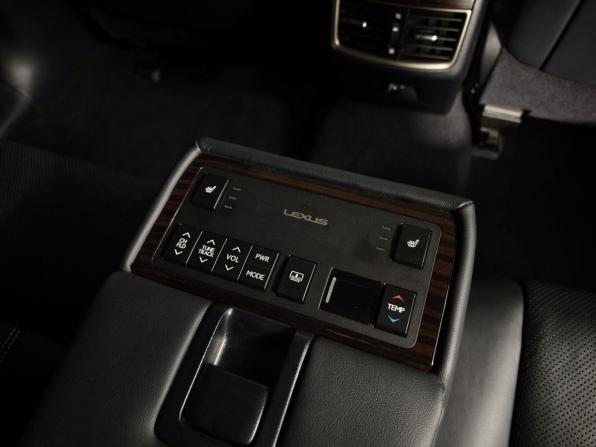 Lexus ES VI Рестайлинг с пробегом 2016 года, цена 2 849 000 рублей, 117560 км, седан, Автокод Объявления