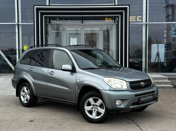 Toyota RAV4 II (XA20) Рестайлинг с пробегом 2004 года, цена 795 000 рублей, 272731 км, внедорожник, Автокод Объявления