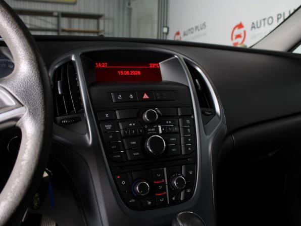 Opel Astra J Рестайлинг с пробегом 2013 года, цена 700 000 рублей, 230663 км, универсал, Автокод Объявления
