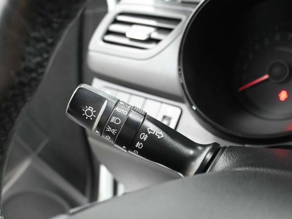 Kia Rio III Рестайлинг с пробегом 2016 года, цена 1 129 900 рублей, 124000 км, хэтчбек, Автокод Объявления