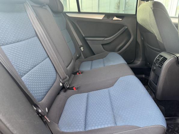 Volkswagen Jetta VI с пробегом 2013 года, цена 1 100 000 рублей, 271795 км, седан, Автокод Объявления