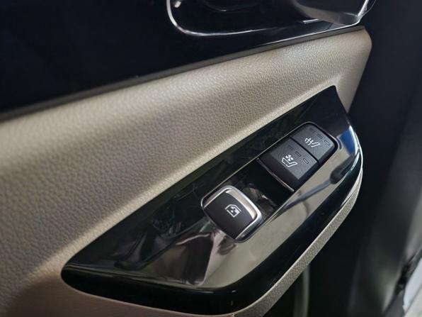 Kia Carnival IV с пробегом 2021 года, цена 3 999 000 рублей, 122350 км, минивэн, Автокод Объявления
