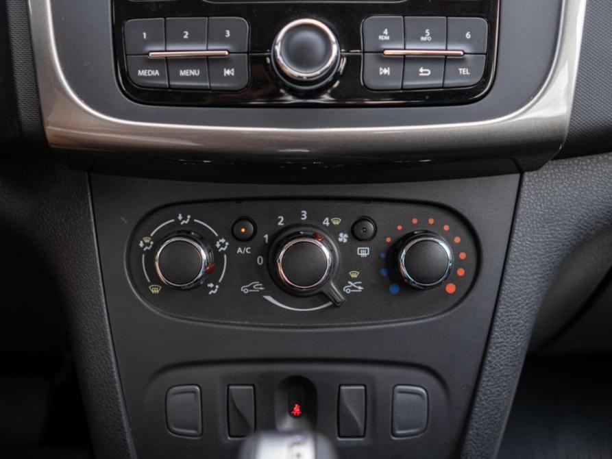 Renault Logan II Рестайлинг Сочи  - изображение 14