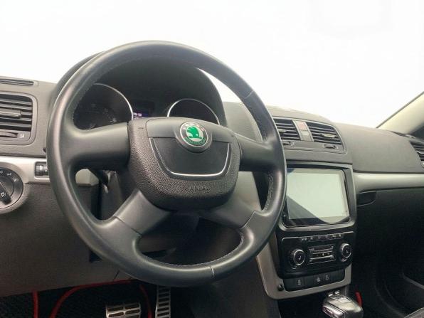 Skoda Yeti I с пробегом 2012 года, цена 790 000 рублей, 225279 км, внедорожник, Автокод Объявления