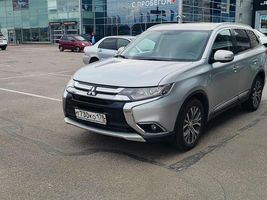 Mitsubishi Outlander III Рестайлинг 2 Санкт-Петербург  - изображение 1