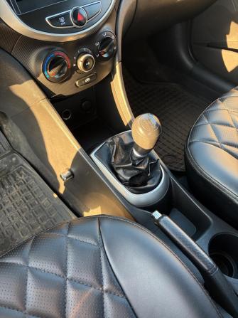 Hyundai Solaris I с пробегом 2014 года, цена 700 000 рублей, 146000 км, седан, Автокод Объявления