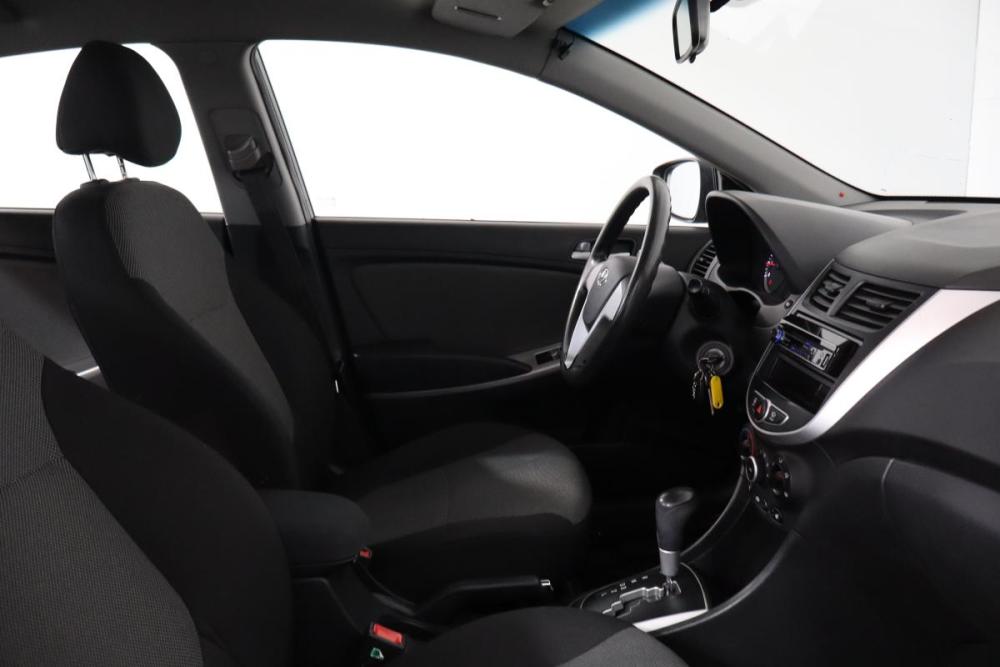 Hyundai Solaris I Санкт-Петербург  - изображение 11