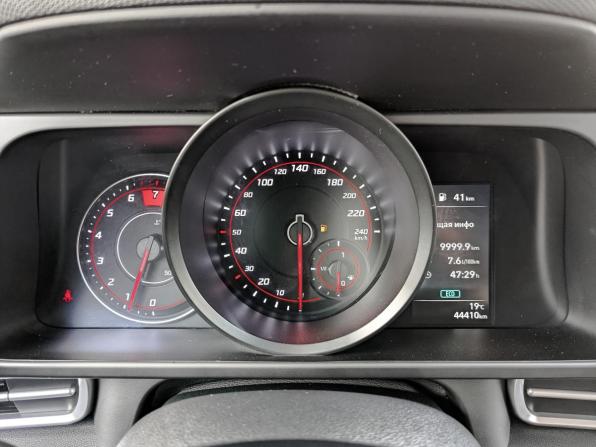 Hyundai Elantra VII (CN7) с пробегом 2022 года, цена 2 090 000 рублей, 44390 км, седан, Автокод Объявления