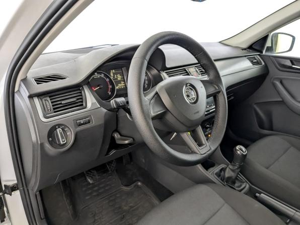 Skoda Rapid I Рестайлинг с пробегом 2019 года, цена 850 000 рублей, 250103 км, лифтбек, Автокод Объявления