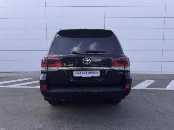 Toyota Land Cruiser 200 Series Рестайлинг 2 с пробегом 2018 года, цена 4 940 000 рублей, 288134 км, внедорожник, Автокод Объявления