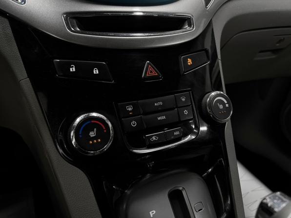 Chevrolet Orlando I с пробегом 2012 года, цена 1 090 000 рублей, 177375 км, компактвэн, Автокод Объявления