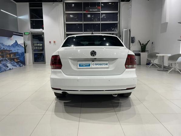 Volkswagen Polo V Рестайлинг с пробегом 2019 года, цена 1 390 000 рублей, 82055 км, седан, Автокод Объявления