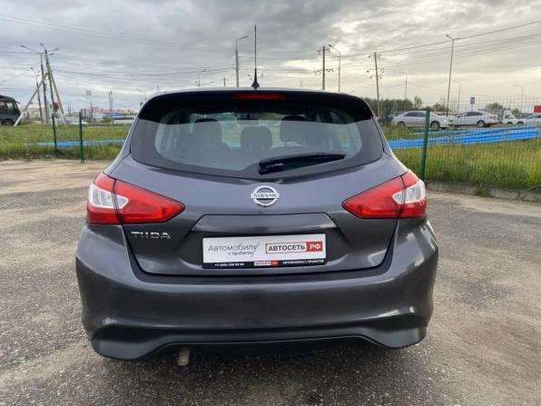 Nissan Tiida II с пробегом 2015 года, цена 895 000 рублей, 171616 км, хэтчбек, Автокод Объявления