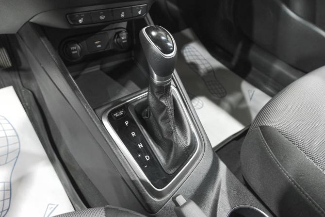 Hyundai Solaris II Рестайлинг с пробегом 2021 года, цена 1 669 000 рублей, 89000 км, седан, Автокод Объявления