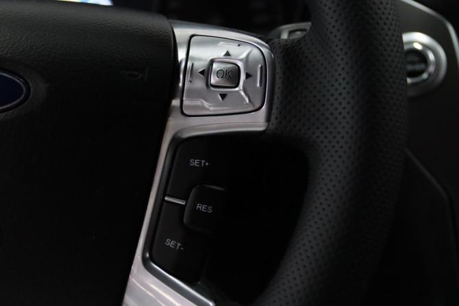 Ford Mondeo IV Рестайлинг с пробегом 2012 года, цена 865 650 рублей, 218693 км, седан, Автокод Объявления