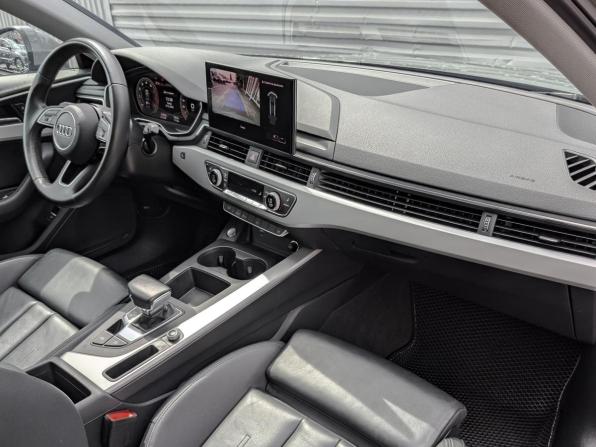 Audi A4 V (B9) Рестайлинг с пробегом 2022 года, цена 3 725 000 рублей, 61090 км, седан, Автокод Объявления