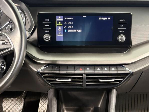 Skoda Octavia IV (A8) с пробегом 2022 года, цена 2 350 000 рублей, 74918 км, лифтбек, Автокод Объявления