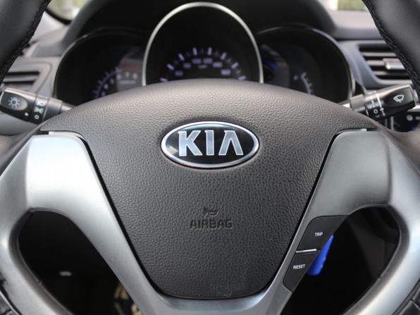 Kia Rio III Рестайлинг с пробегом 2015 года, цена 810 000 рублей, 161050 км, седан, Автокод Объявления