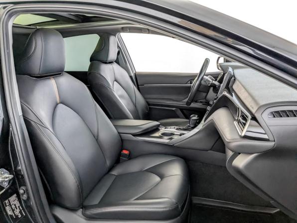 Toyota Camry VIII (XV70) Рестайлинг с пробегом 2023 года, цена 3 750 000 рублей, 38249 км, седан, Автокод Объявления