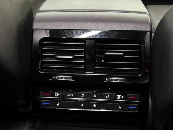 Volkswagen Touareg III с пробегом 2020 года, цена 4 500 000 рублей, 102000 км, внедорожник, Автокод Объявления