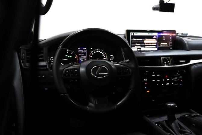Lexus LX III Рестайлинг 2 с пробегом 2019 года, цена 8 990 000 рублей, 224142 км, внедорожник, Автокод Объявления